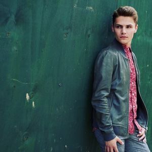 Meet your Posher, Coleman